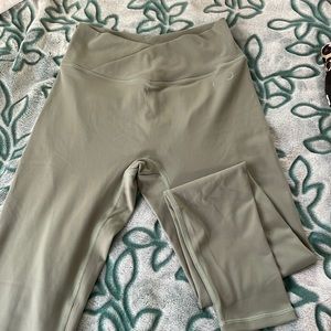 Nwot. Scrunch Butt Leggings